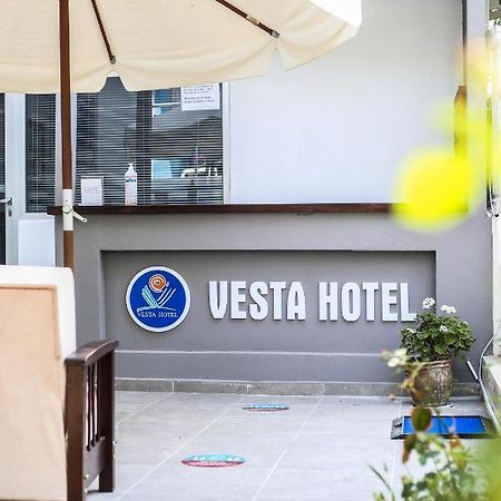 Vesta Hotel Side Exterior photo